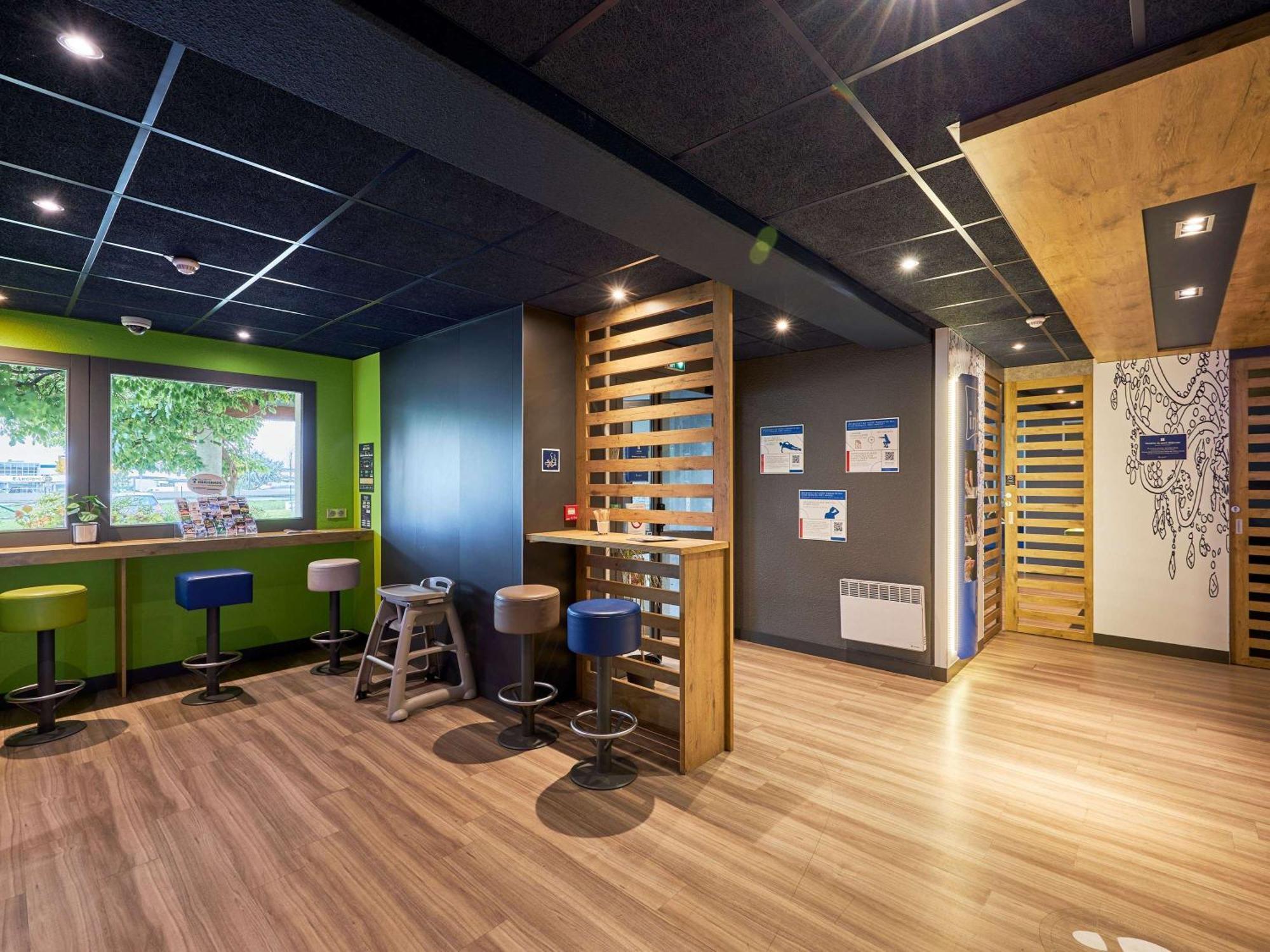 Ibis Budget Lisieux Luaran gambar